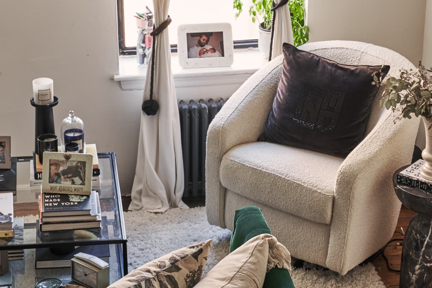 The Cuban Carrie Small NYC Rental Apartment Photos Apartment Therapy